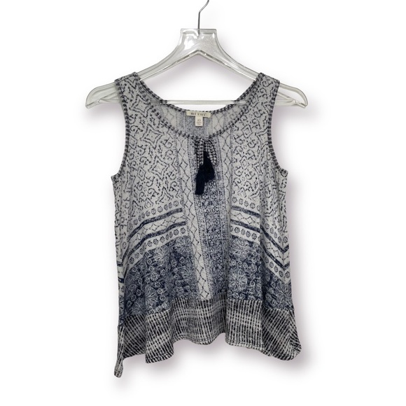 Knitted Blue and White Tank Top Keyhole Cutout Tie - Picture 2 of 6